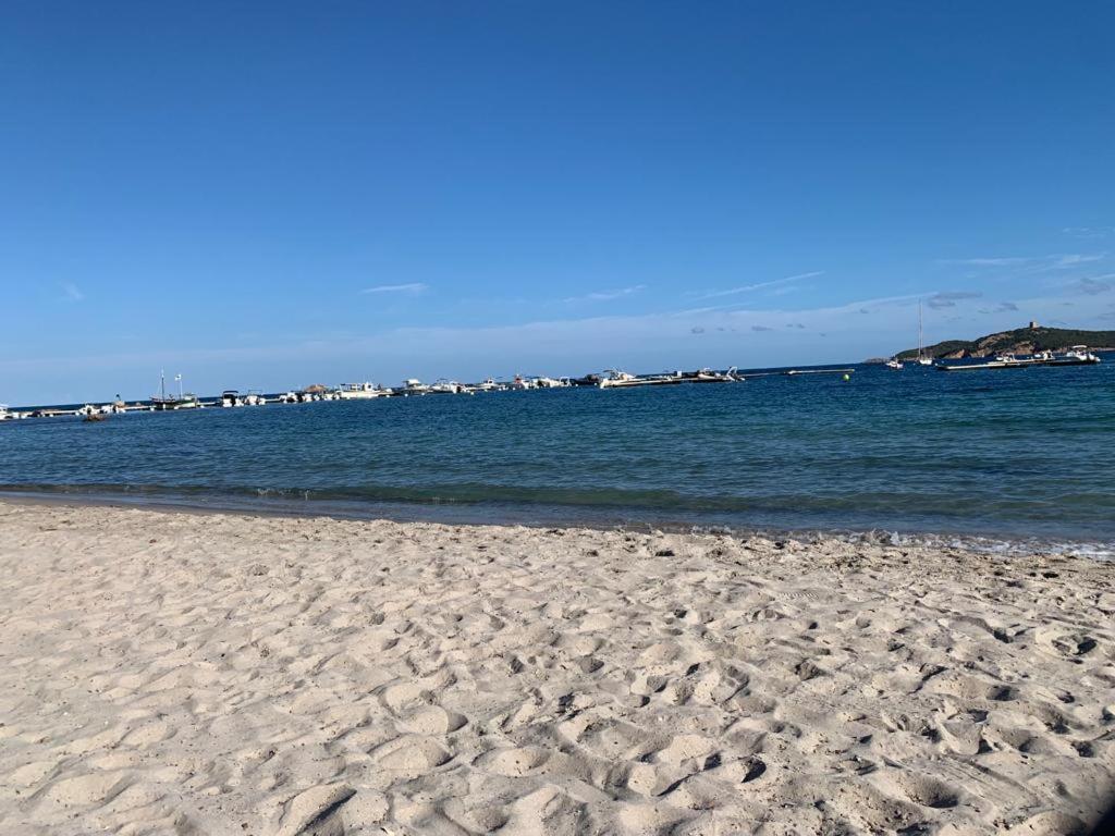 Apartamento La Corse Les Pieds Dans L'Eau Pinarellu Exterior foto